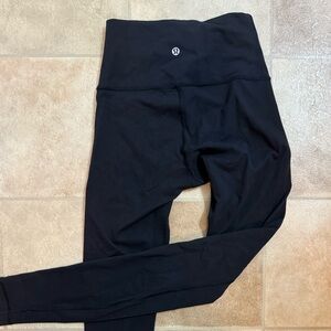 Lululemon Athletica Black Wonder Under Leggings 28”